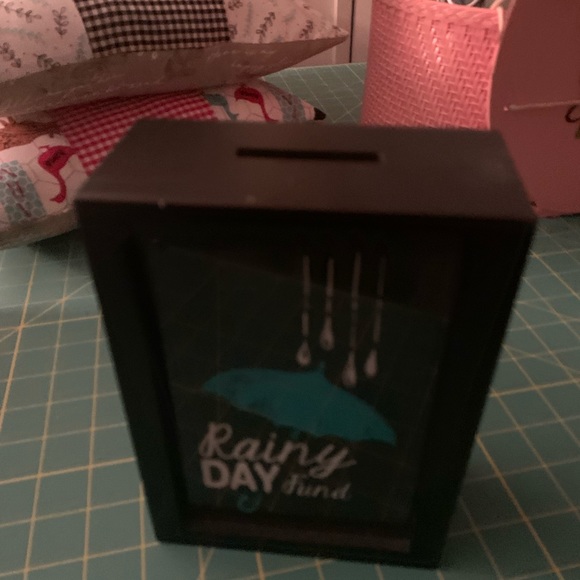 🌧 Rainy Day Fund Bank - Picture 2 of 3